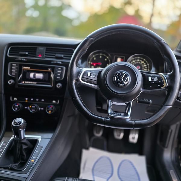 Used Volkswagen Golf 2014 for sale - 76892070: Photo 15