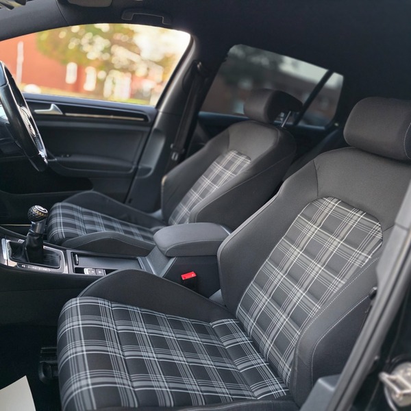 Used Volkswagen Golf 2014 for sale - 76892070: Photo 26