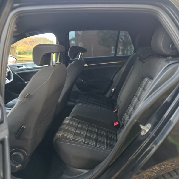 Used Volkswagen Golf 2014 for sale - 76892070: Photo 27