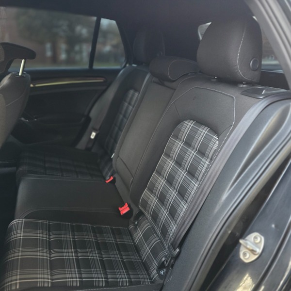 Used Volkswagen Golf 2014 for sale - 76892070: Photo 28