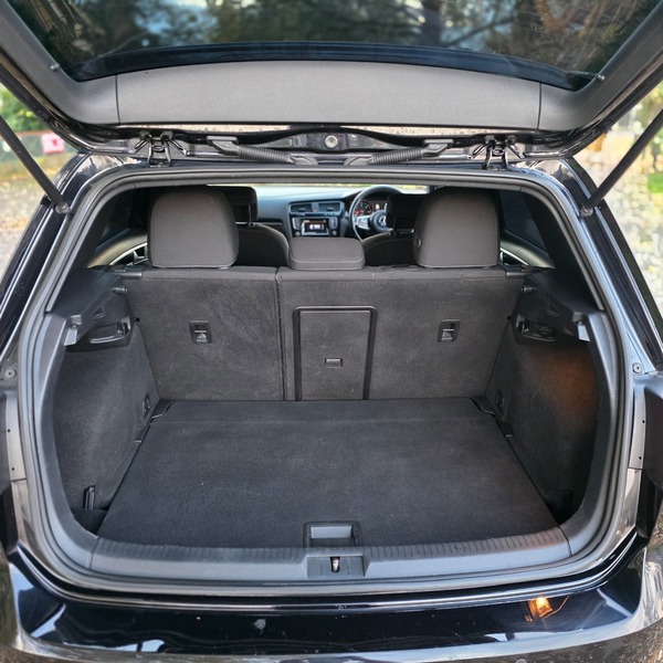 Used Volkswagen Golf 2014 for sale - 76892070: Photo 30