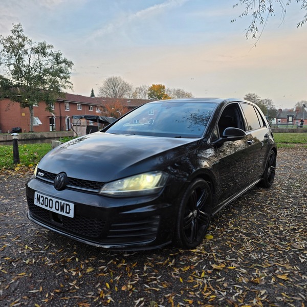 Used Volkswagen Golf 2014 for sale - 76892070: Photo 33