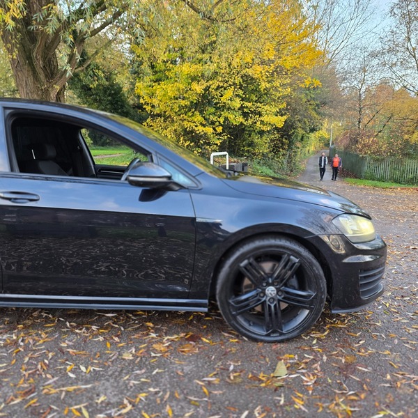 Used Volkswagen Golf 2014 for sale - 76892070: Photo 5