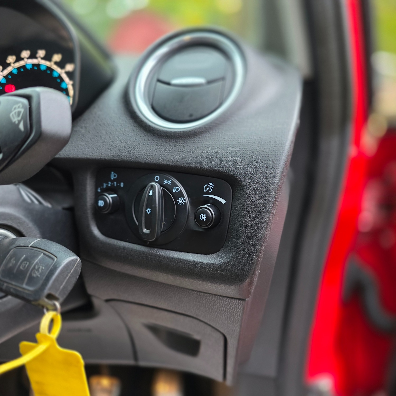 Used Ford Fiesta 2015 for sale - 76257589: Photo 28