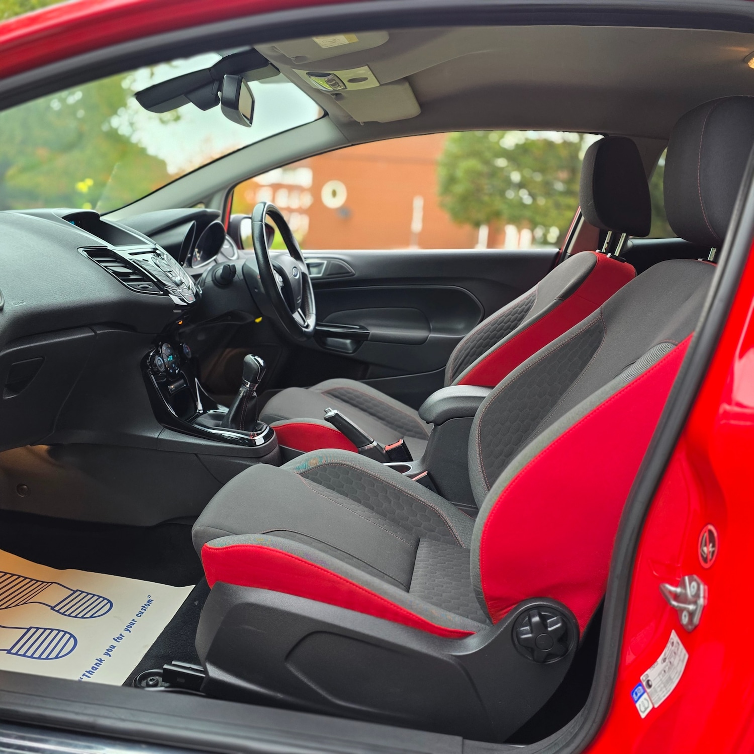 Used Ford Fiesta 2015 for sale - 76257589: Photo 32