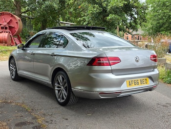 Used Volkswagen Passat 2016 for sale - 79465112: Photo