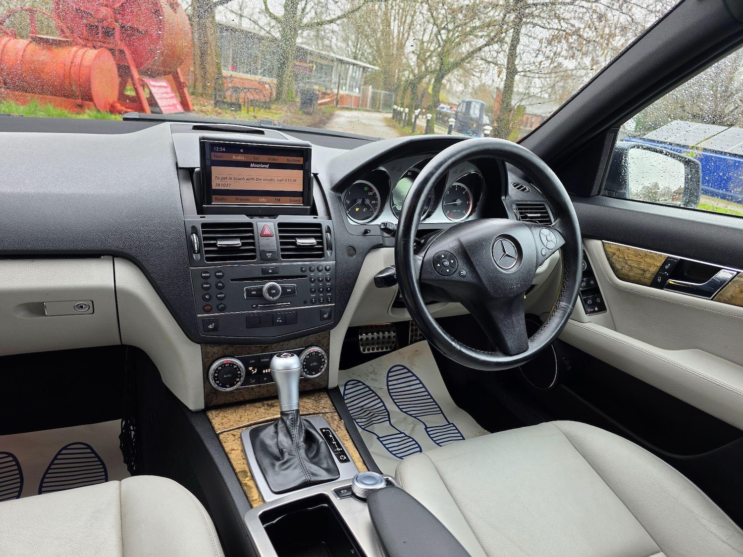 Used Mercedes-Benz C Class 2009 for sale - 77935225: Photo 12