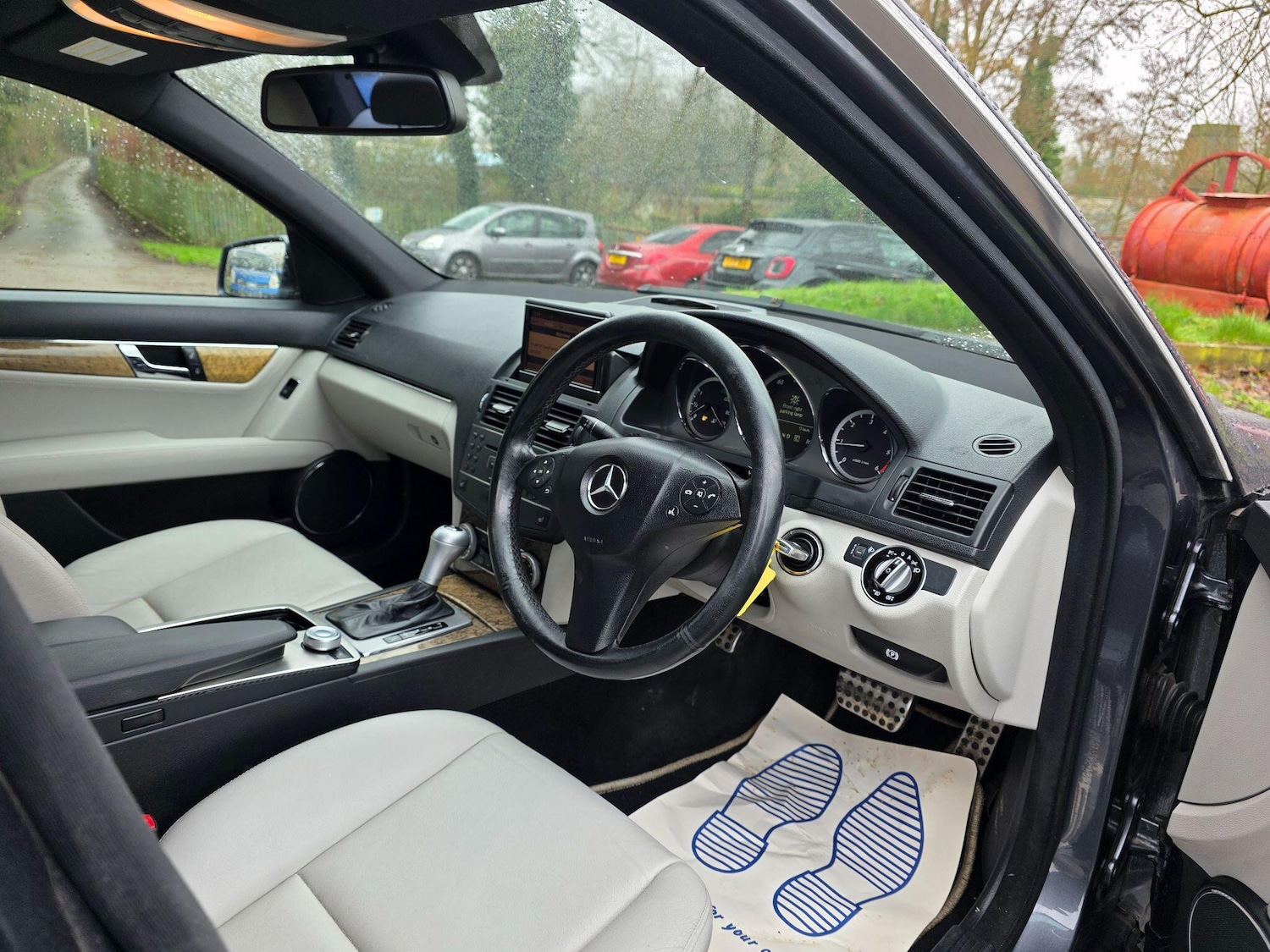 Used Mercedes-Benz C Class 2009 for sale - 77935225: Photo 13