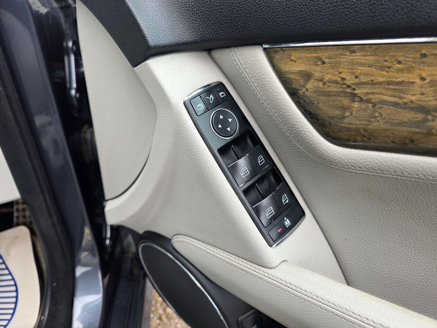 Used Mercedes-Benz C Class 2009 for sale - 77935225: Photo 26