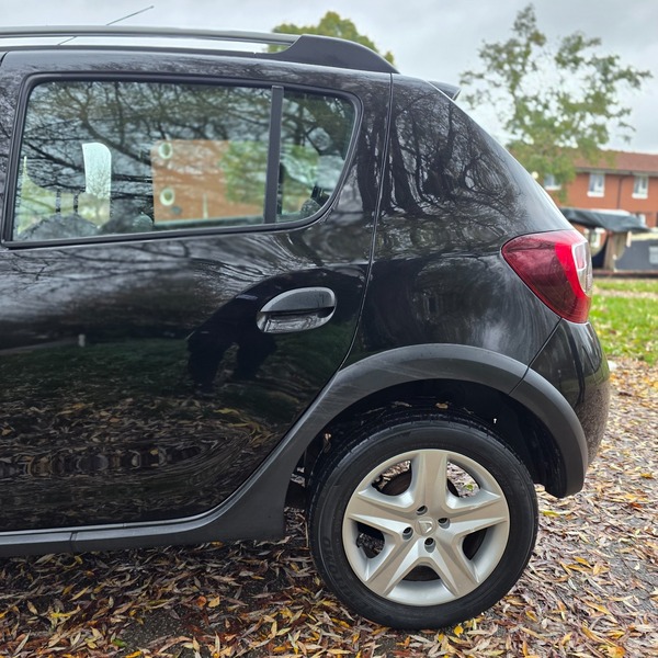 Used Dacia Sandero 2016 for sale - 76910808: Photo 9