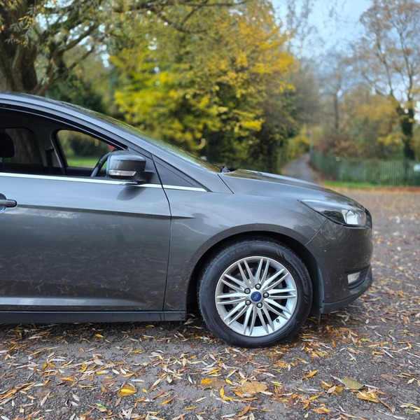 Used Ford Focus 2017 for sale - 76910793: Photo 4
