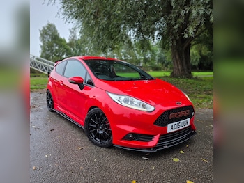 Used Ford Fiesta 2015 for sale - 75952484: Photo