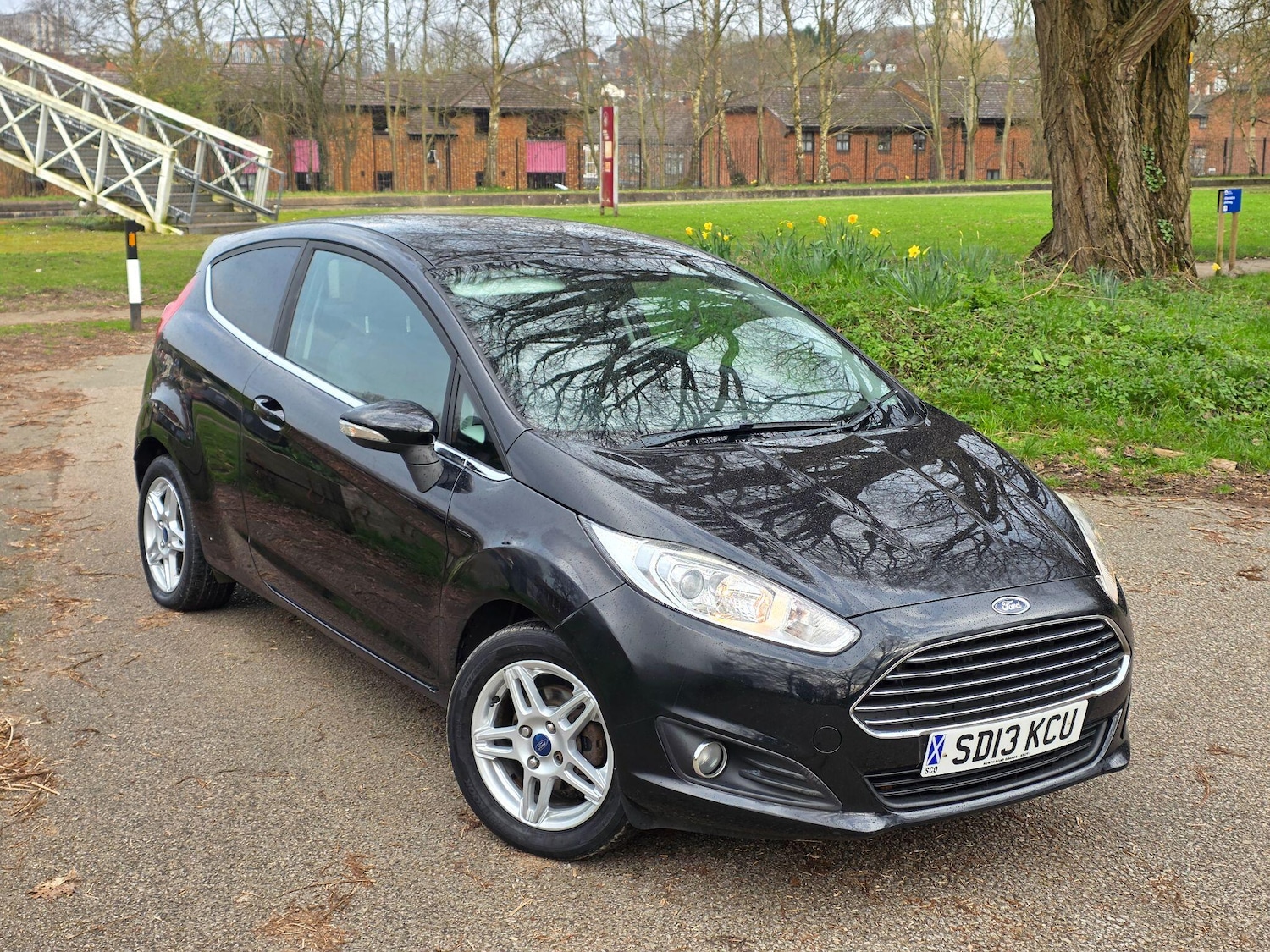 Used Ford Fiesta 2013 for sale - 77935224: Photo 2