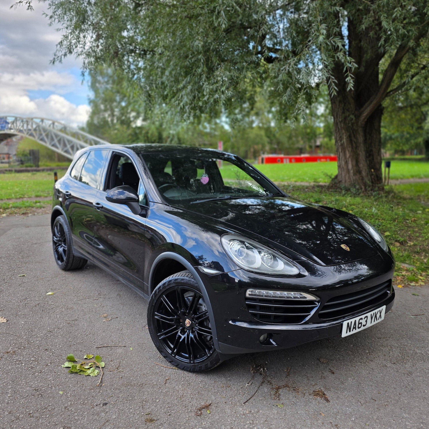 Used Porsche Cayenne 2013 for sale - 75983180: Photo 2