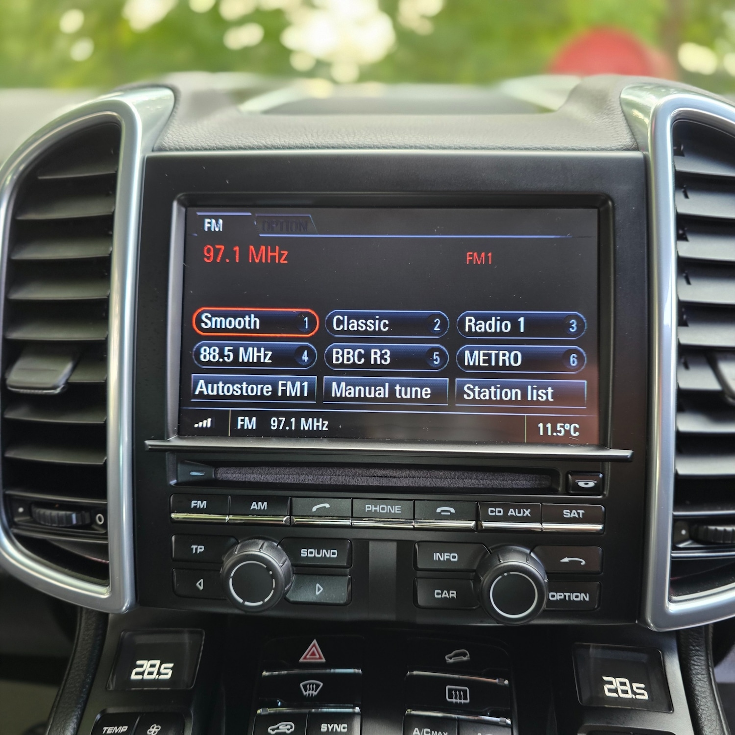 Used Porsche Cayenne 2013 for sale - 75983180: Photo 22