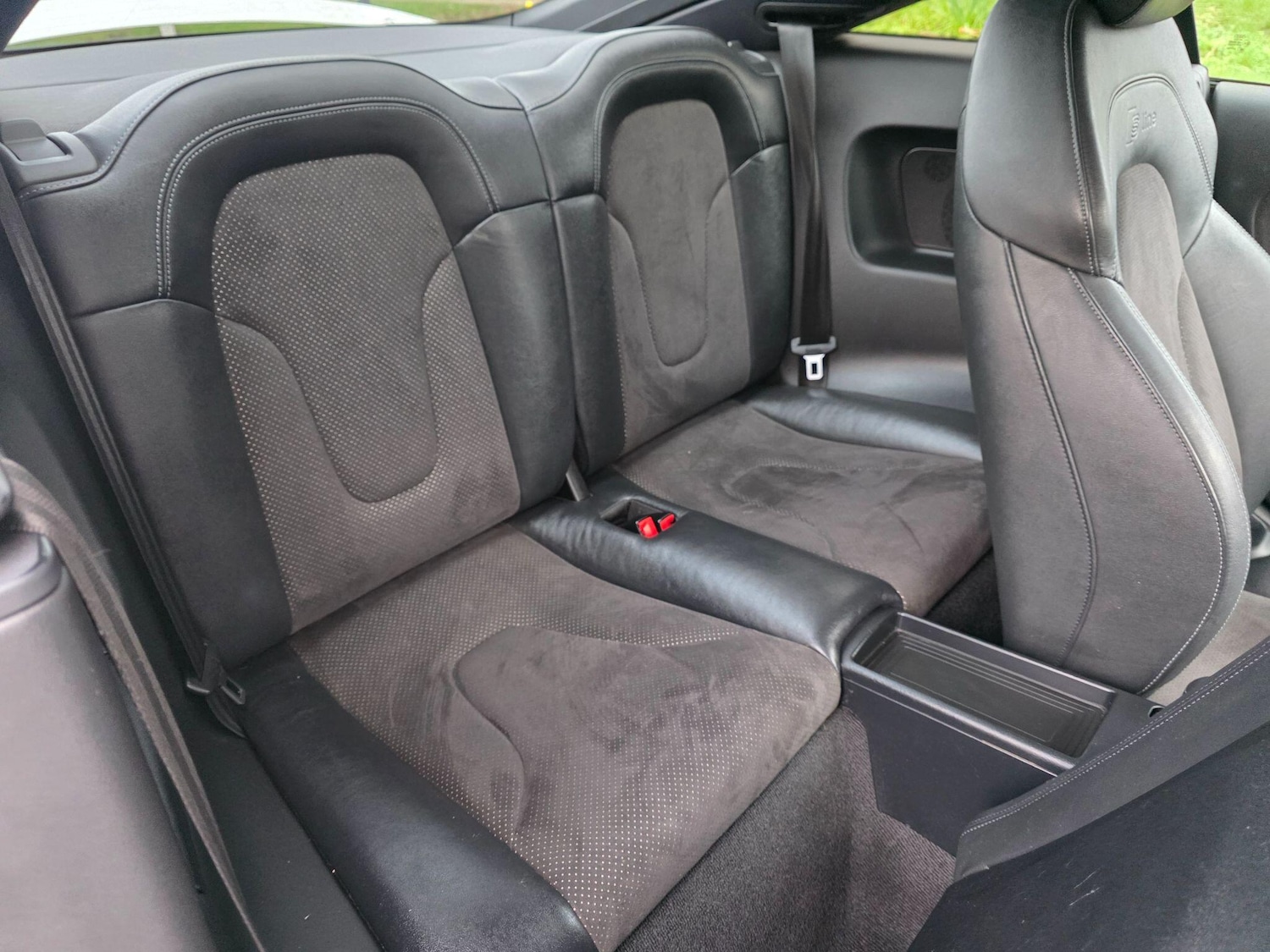 Used Audi TT 2011 for sale - 77935228: Photo 16