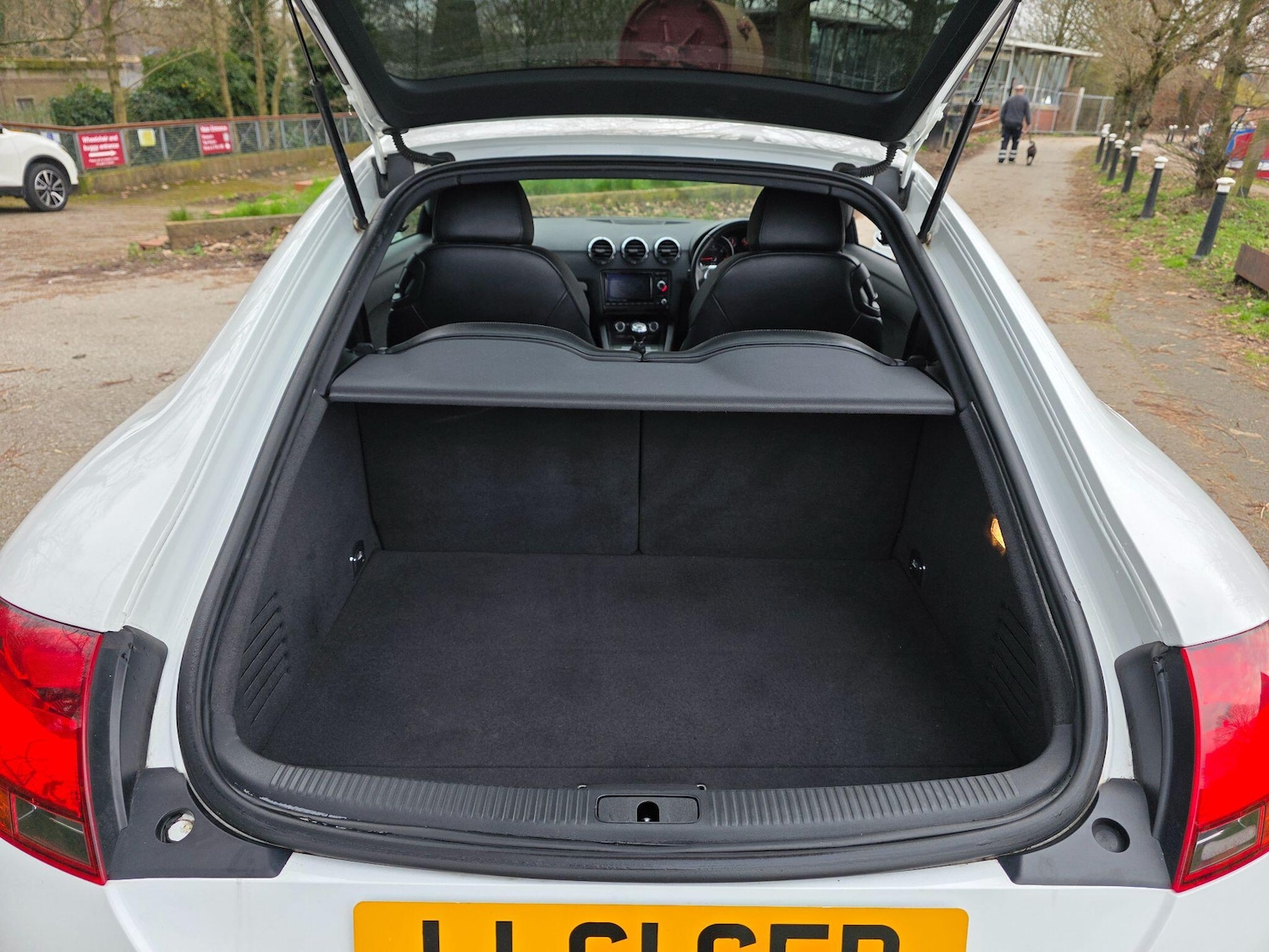 Used Audi TT 2011 for sale - 77935228: Photo 22