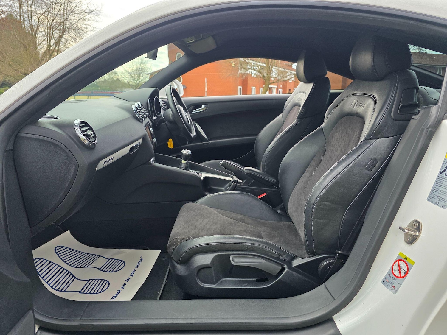 Used Audi TT 2011 for sale - 77935228: Photo 24