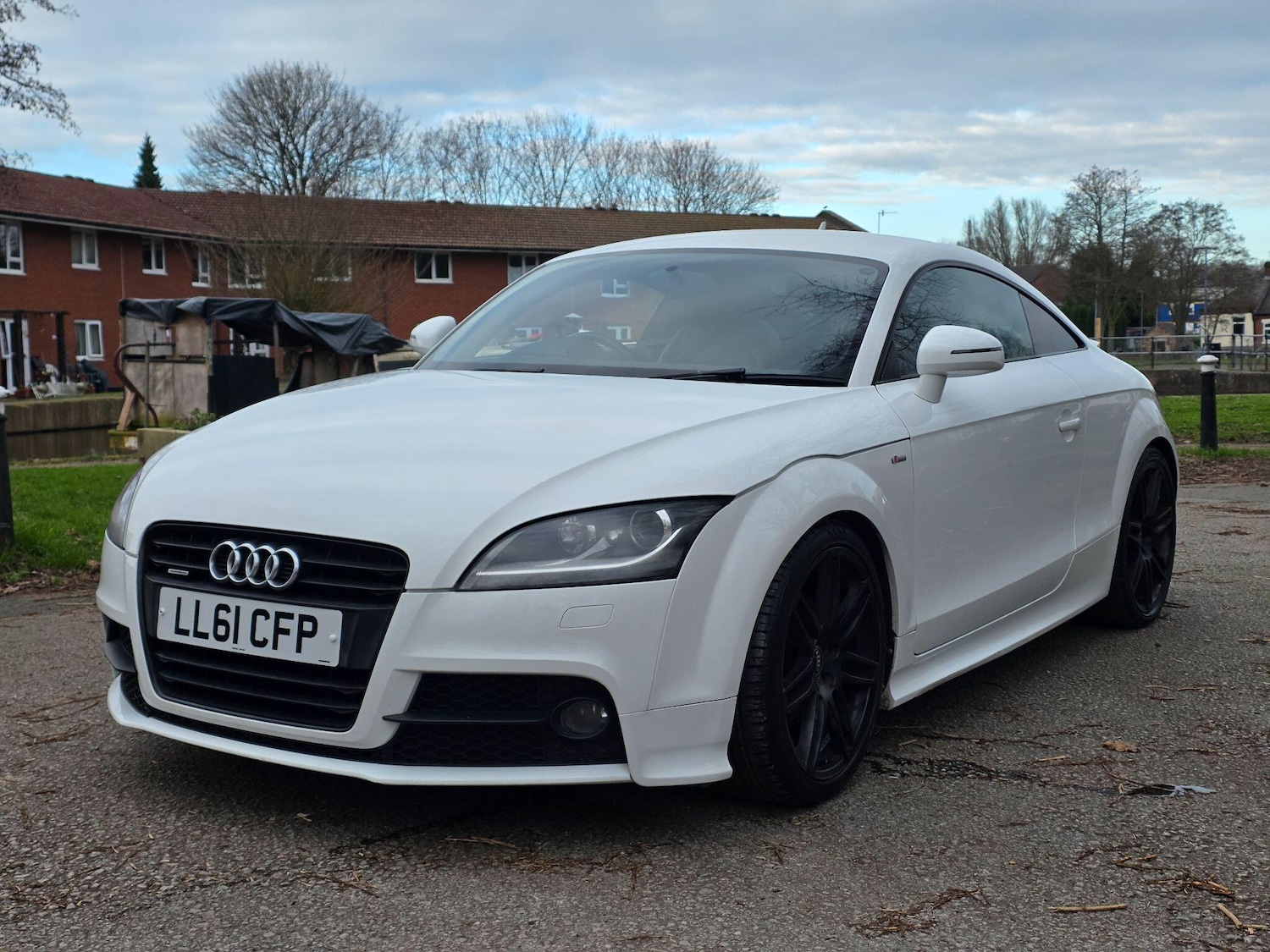 Used Audi TT 2011 for sale - 77935228: Photo 3