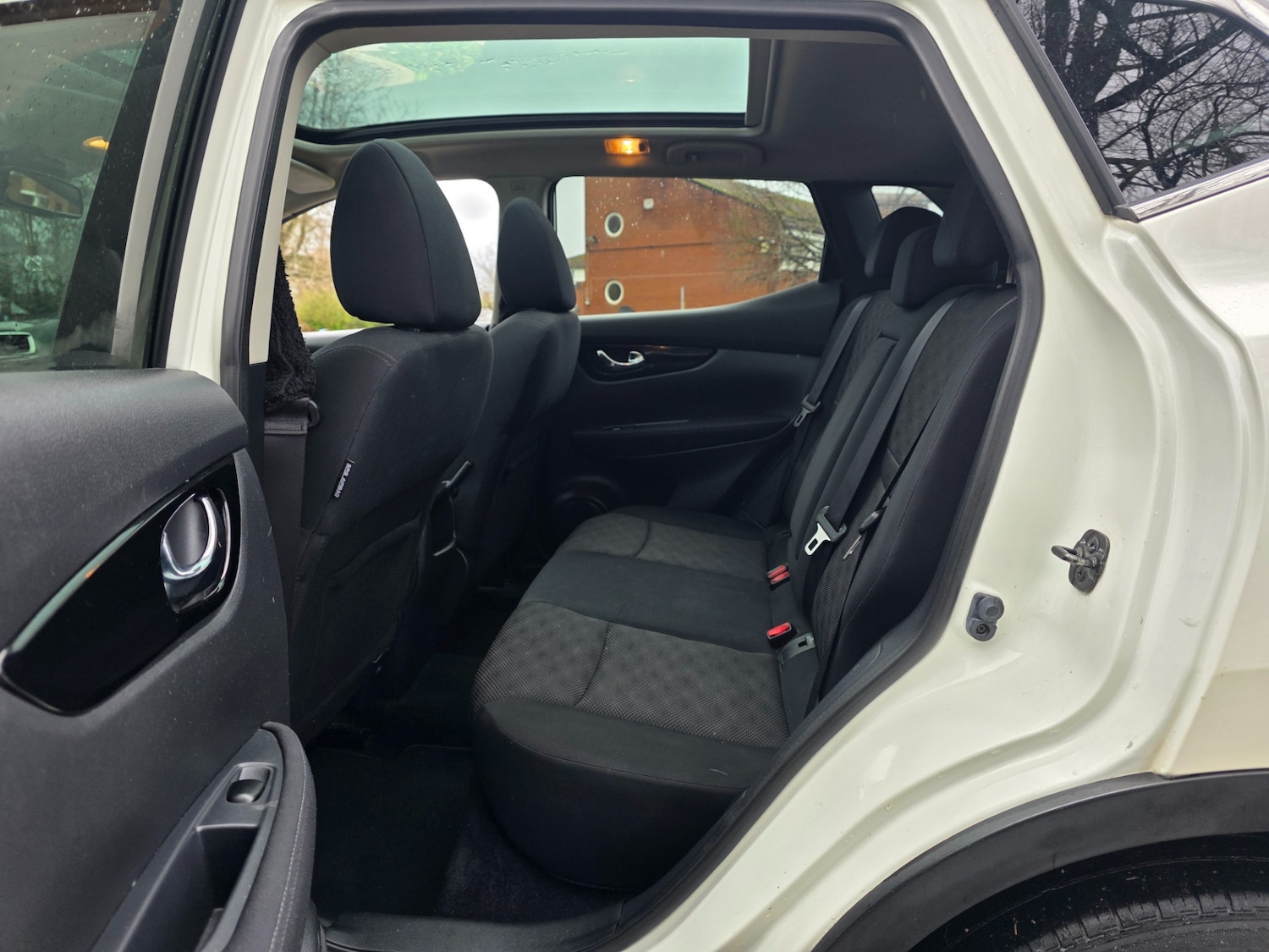 Used Nissan Qashqai 2015 for sale - 77483839: Photo 30