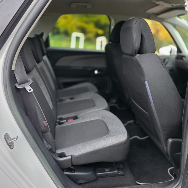 Used Citroen C4 Picasso 2014 for sale - 76892073: Photo 30