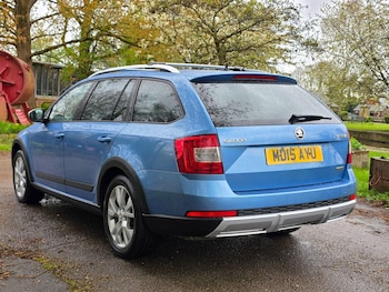 Used Skoda Octavia 2015 for sale - 77935218: Photo