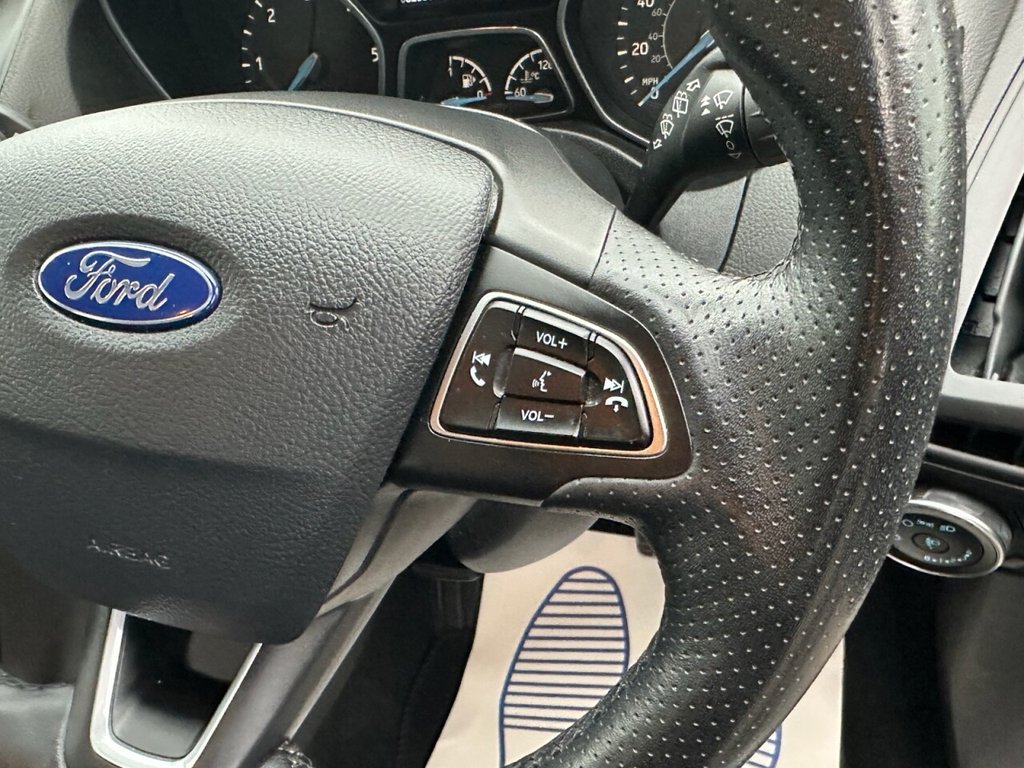 Used Ford Focus 2017 for sale - 77369906: Photo 10