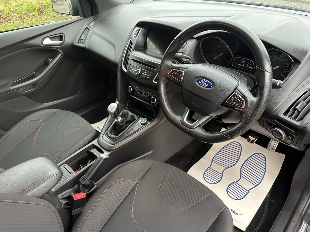 Used Ford Focus 2017 for sale - 77369906: Photo 2