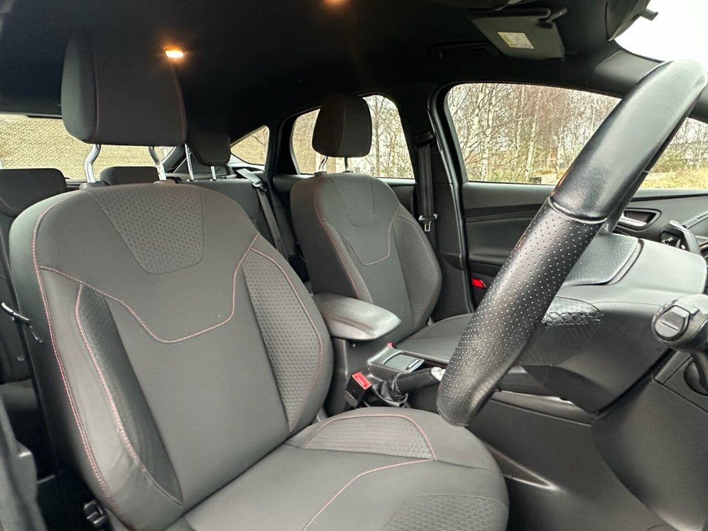 Used Ford Focus 2017 for sale - 77369906: Photo 3