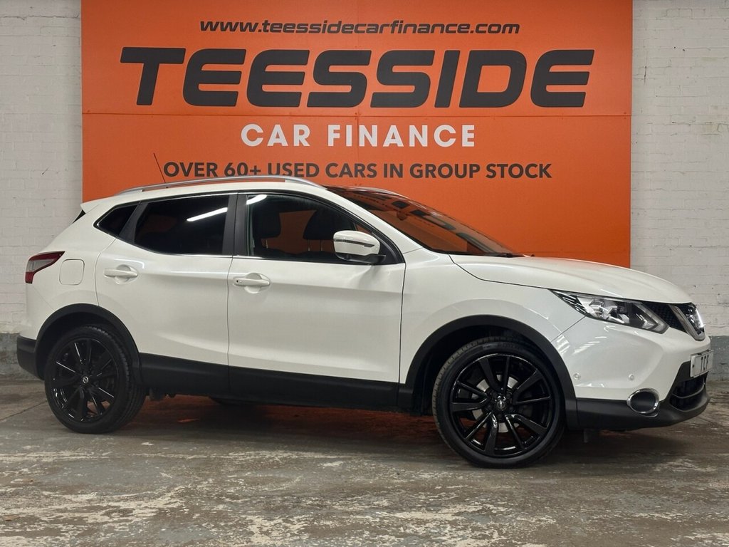 Used Nissan Qashqai 2015 for sale - 77835109: Photo 2