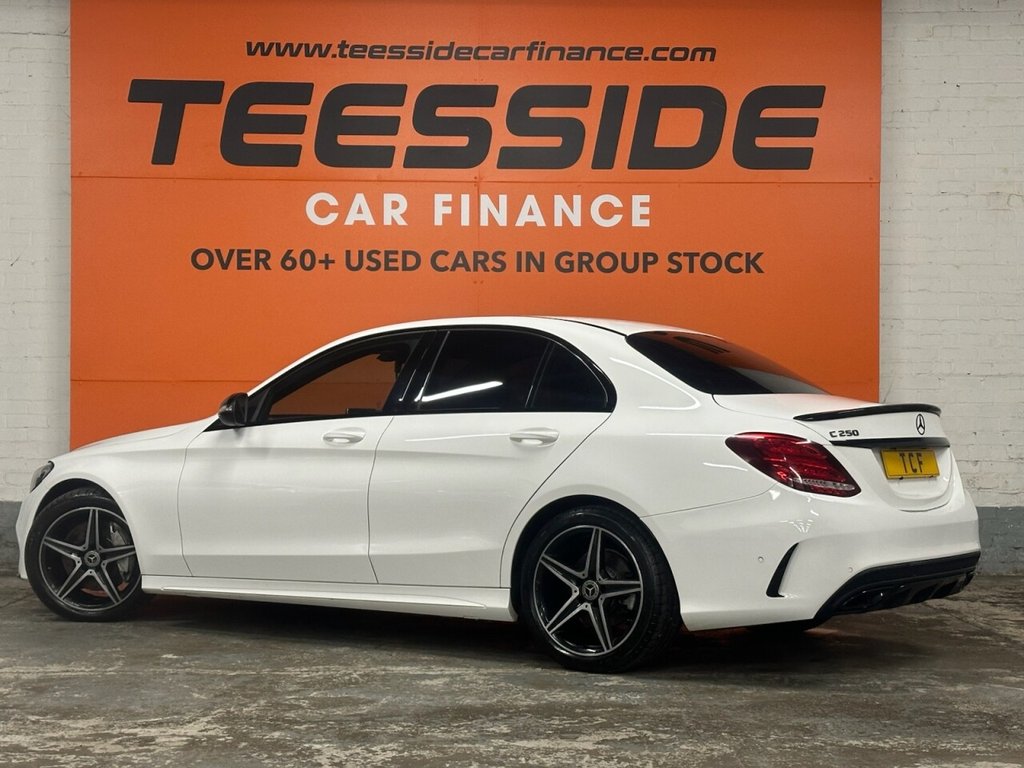 Used Mercedes-Benz C Class 2015 for sale - 76570184: Photo 5