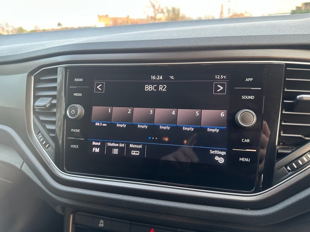 Used Volkswagen T-Roc 2018 for sale - 78069009: Photo 28