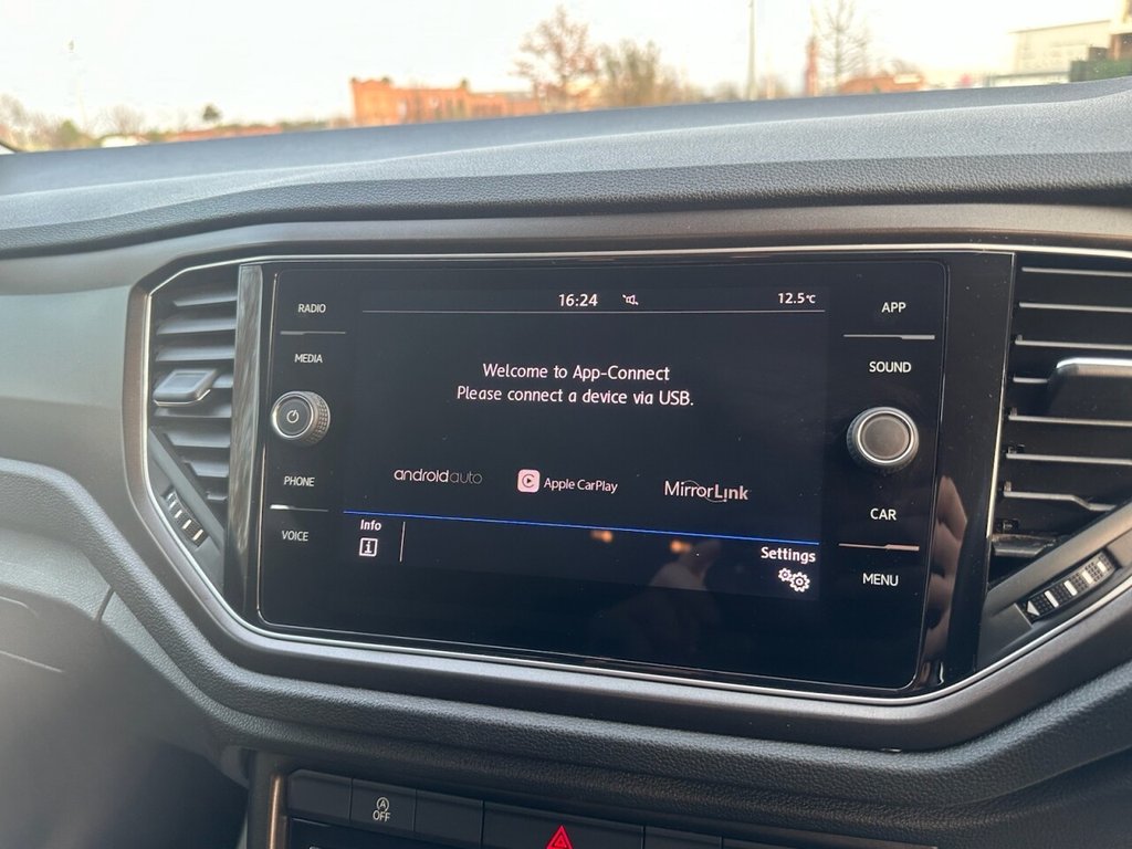 Used Volkswagen T-Roc 2018 for sale - 78069009: Photo 31