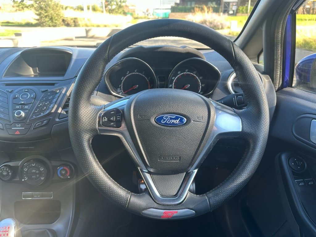 Used Ford Fiesta 2016 for sale - 76029382: Photo 24