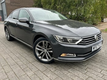 Used Volkswagen Passat 2017 for sale - 79843231: Photo
