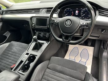 Used Volkswagen Passat 2017 for sale - 79843231: Photo