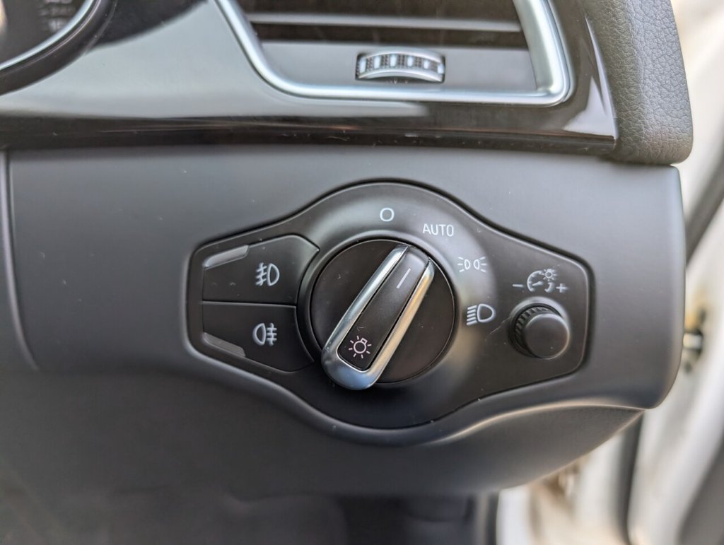 Used Audi A4 2014 for sale - 76333917: Photo 29