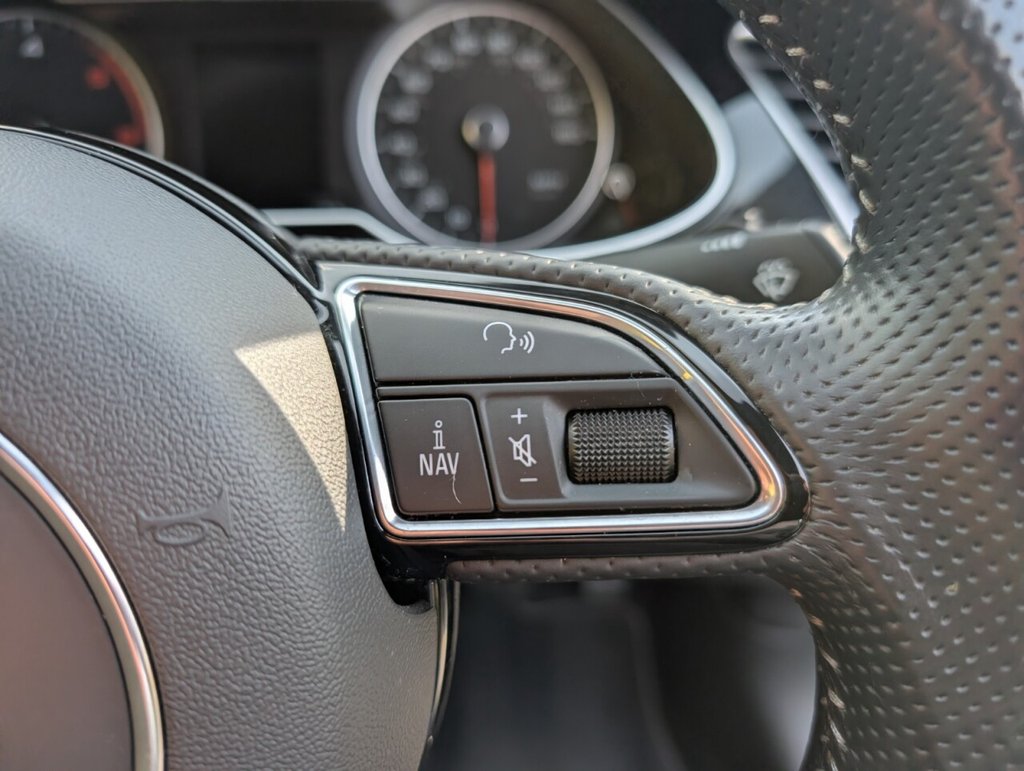 Used Audi A4 2014 for sale - 76333917: Photo 32