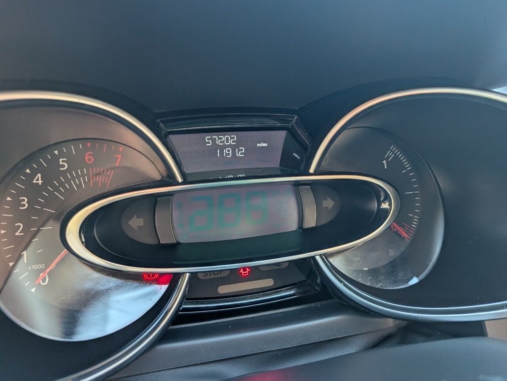 Used Renault Clio 2018 for sale - 76333521: Photo 31