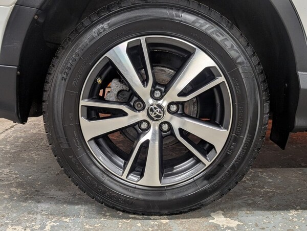 Used Toyota RAV4 2016 for sale - 74065841: Photo 12