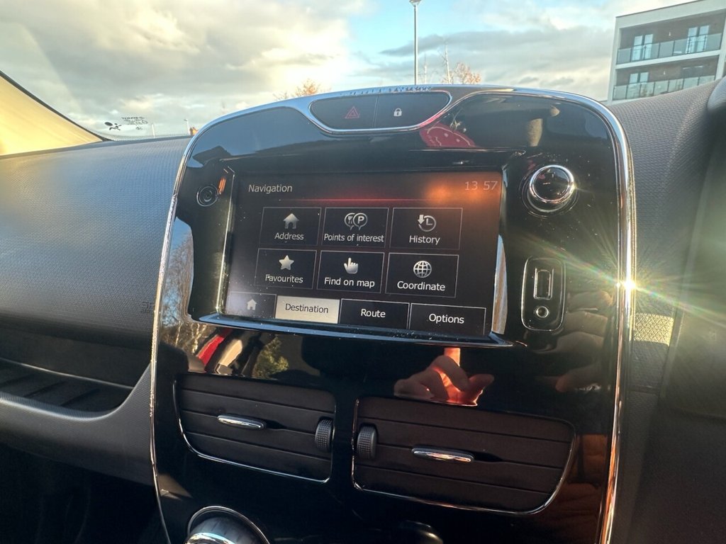 Used Renault Clio 2014 for sale - 76686665: Photo 27