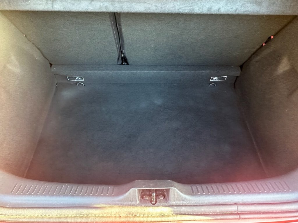 Used Renault Clio 2014 for sale - 76686665: Photo 28