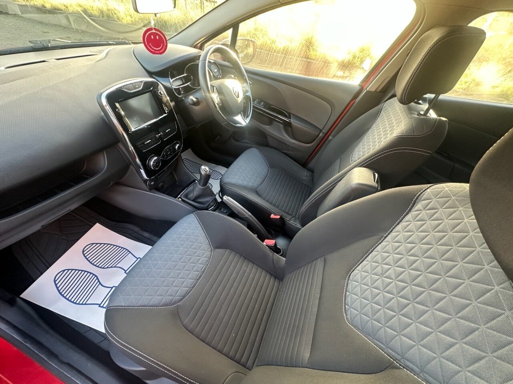 Used Renault Clio 2014 for sale - 76686665: Photo 31