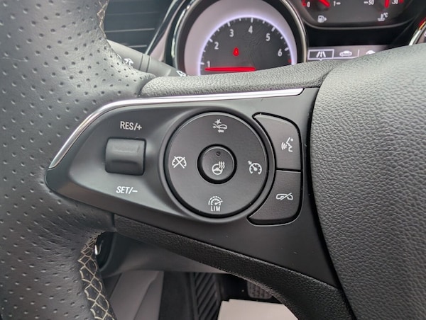 Used Vauxhall Insignia 2019 for sale - 76210835: Photo 10