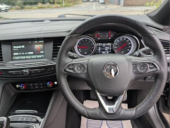 Used Vauxhall Insignia 2019 for sale - 76210835: Photo 2