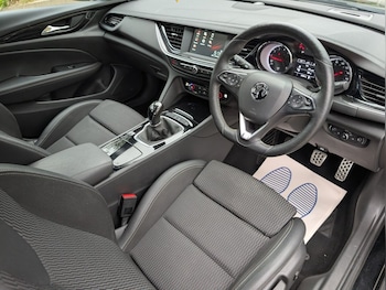 Used Vauxhall Insignia 2019 for sale - 76210835: Photo 4