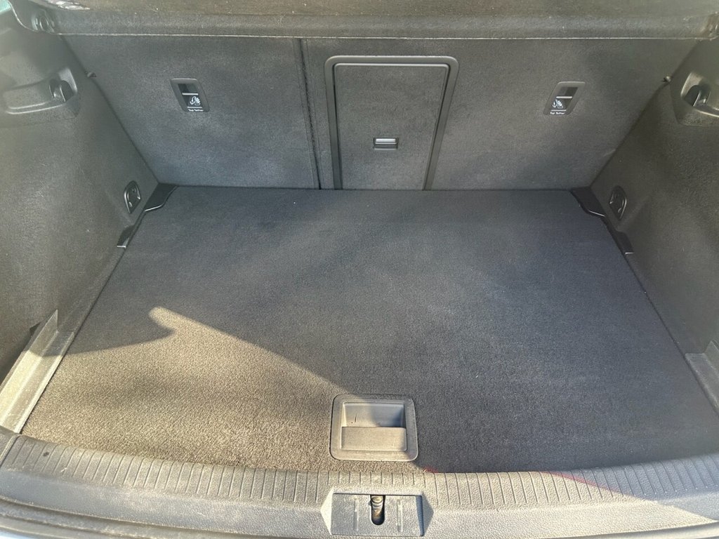 Used Volkswagen Golf 2016 for sale - 76019263: Photo 34