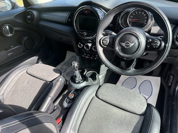 Used MINI Hatch 2017 for sale - 79856322: Photo