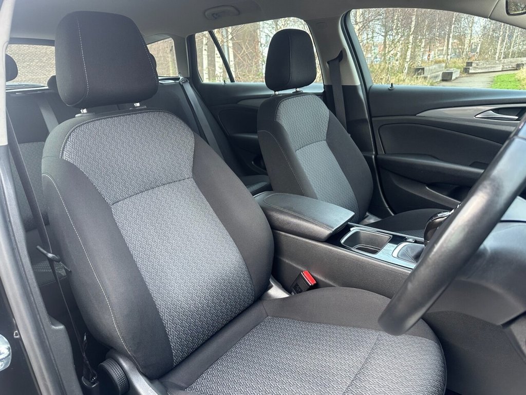 Used Vauxhall Insignia 2019 for sale - 77356225: Photo 2