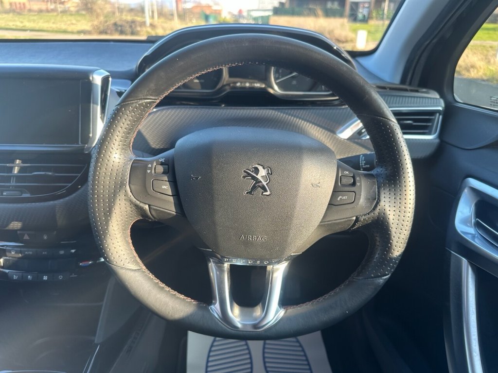 Used Peugeot 2008 2015 for sale - 77904888: Photo 18